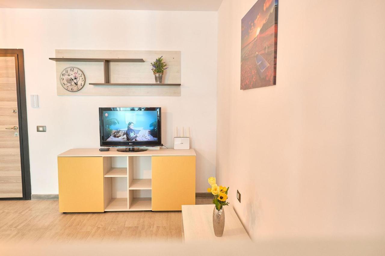 Orange Summer Apartment Alezzi Spa Pools beach Mamaia Esterno foto