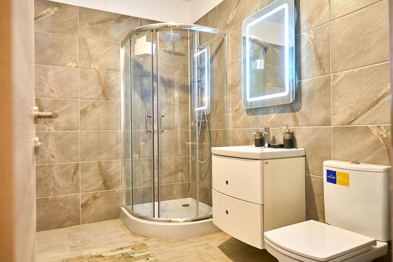 Orange Summer Apartment Alezzi Spa Pools beach Mamaia Esterno foto