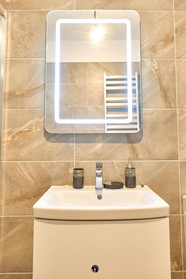 Orange Summer Apartment Alezzi Spa Pools beach Mamaia Esterno foto